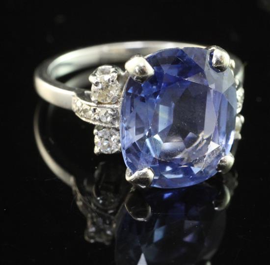 A 1940s/1950s 18ct white gold, sapphire and diamond ring, size O.